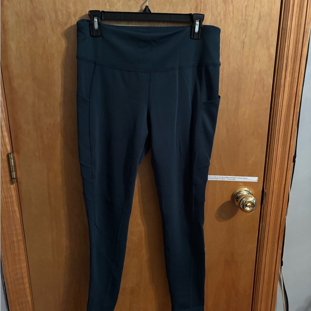 New Balance Women's Navy Leggings